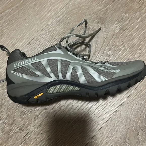 Merrell Shoes - New without tags - never worn- womens - Picture 4 of 8